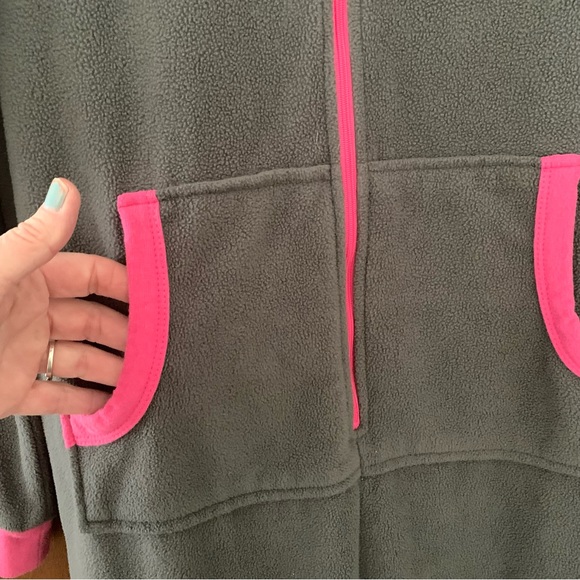 Women’s L SLEEPYHEADS Gray & Hot Pink Zip Front Fleece 1-PC Pajamas w/ Pockets - Picture 5 of 12